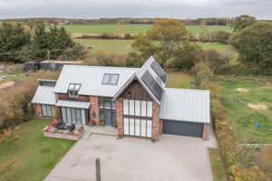 THE HAWTHORNS- click for photo gallery